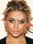 Olsen Twins nude 228