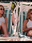 Olsen Twins nude 6