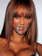 Tyra Banks nude 19