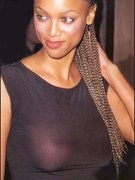 Tyra Banks nude 90