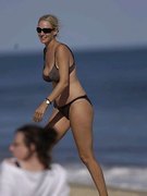 Uma Thurman nude 111