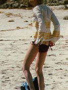 Uma Thurman nude 29