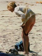 Uma Thurman nude 31