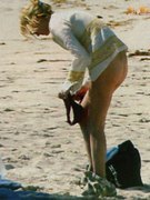 Uma Thurman nude 32