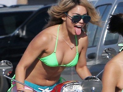 Vanessa Hudgens rocks in bikini
