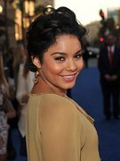 Vanessa Hudgens nude 8