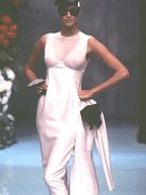 Yasmeen Ghauri nude 5