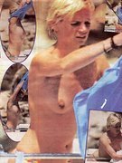 Zoe Ball nude 16